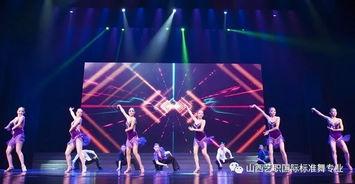 三句半标准表演视频,幽默风趣，笑点连连