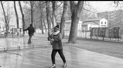 铁鞭子的打法视频,一招一式尽展武术精髓