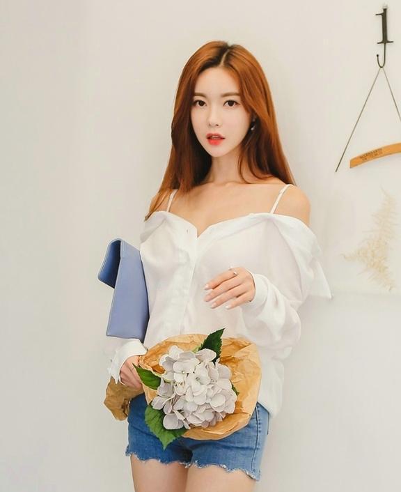 极品女神视频,揭秘视频中的惊艳瞬间