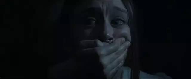 吓人视频突然出现鬼,鬼影乍现，吓人视频揭秘神秘现象