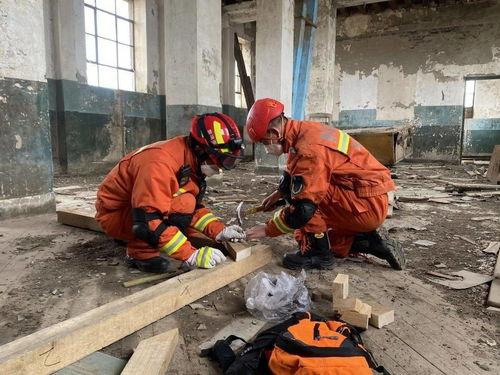 地震演习视频,模拟灾难，提升应急响应能力