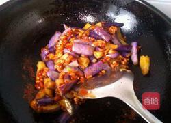 酱爆茄子的做法视频,茄子鲜嫩——酱爆茄子家常做法大揭秘