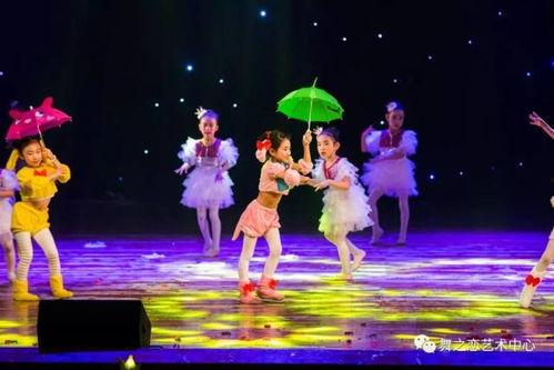 儿童舞蹈表演视频,捕捉童真舞动的瞬间