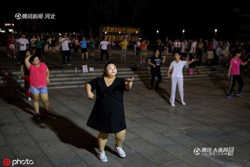 跳广场舞视频,广场舞视频中的活力与和谐