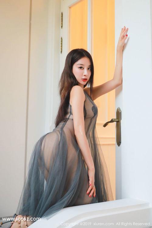 脱了美女内衣床上视频,揭秘脱衣美女床上私密视频背后的故事