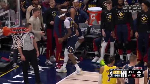 篮球崴脚视频,揭秘崴脚原因及预防措施