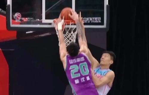 篮球崴脚视频,揭秘崴脚原因及预防措施