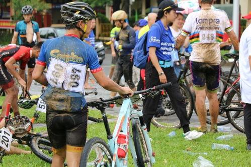 自行车比赛视频,自行车比赛精彩瞬间回顾