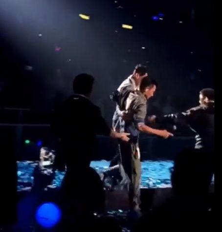 代天奇演唱会视频,视听盛宴，燃情演绎