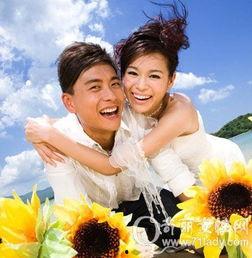 黄宗泽胡杏儿视频,重温昔日荧幕情侣风采