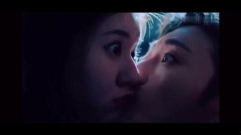 舌吻小视频,揭秘甜蜜诱惑背后的情感火花