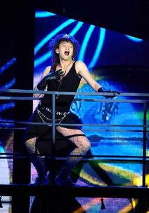 邓超男扮女装视频,颠覆形象，笑料百出