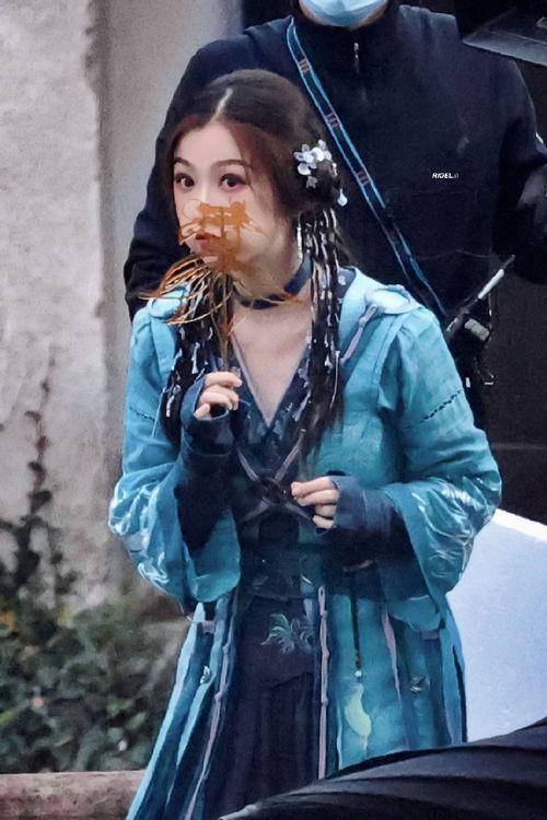 黑哥爆料吃瓜,娱乐圈惊天大瓜，真相令人震惊！