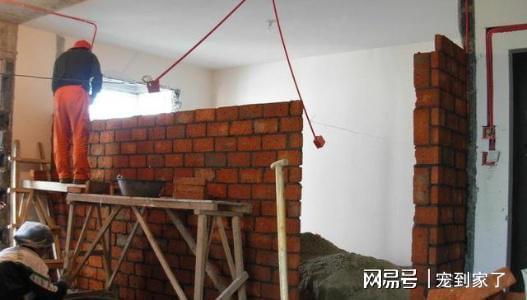 砌墙视频,一砖一瓦见证建筑之美