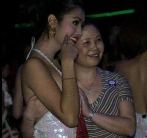泰国人妖摸胸视频,揭秘人妖文化背后的真相