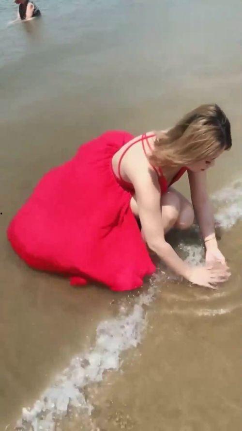 很色很色的视频