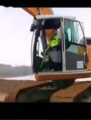 视频挖掘机表演大全,精彩绝伦的工程艺术盛宴